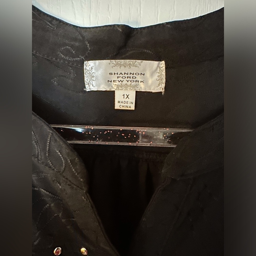 Shannon Ford Women’s Black 3/4 sleeve Blouse 1X - Picture 3 of 5